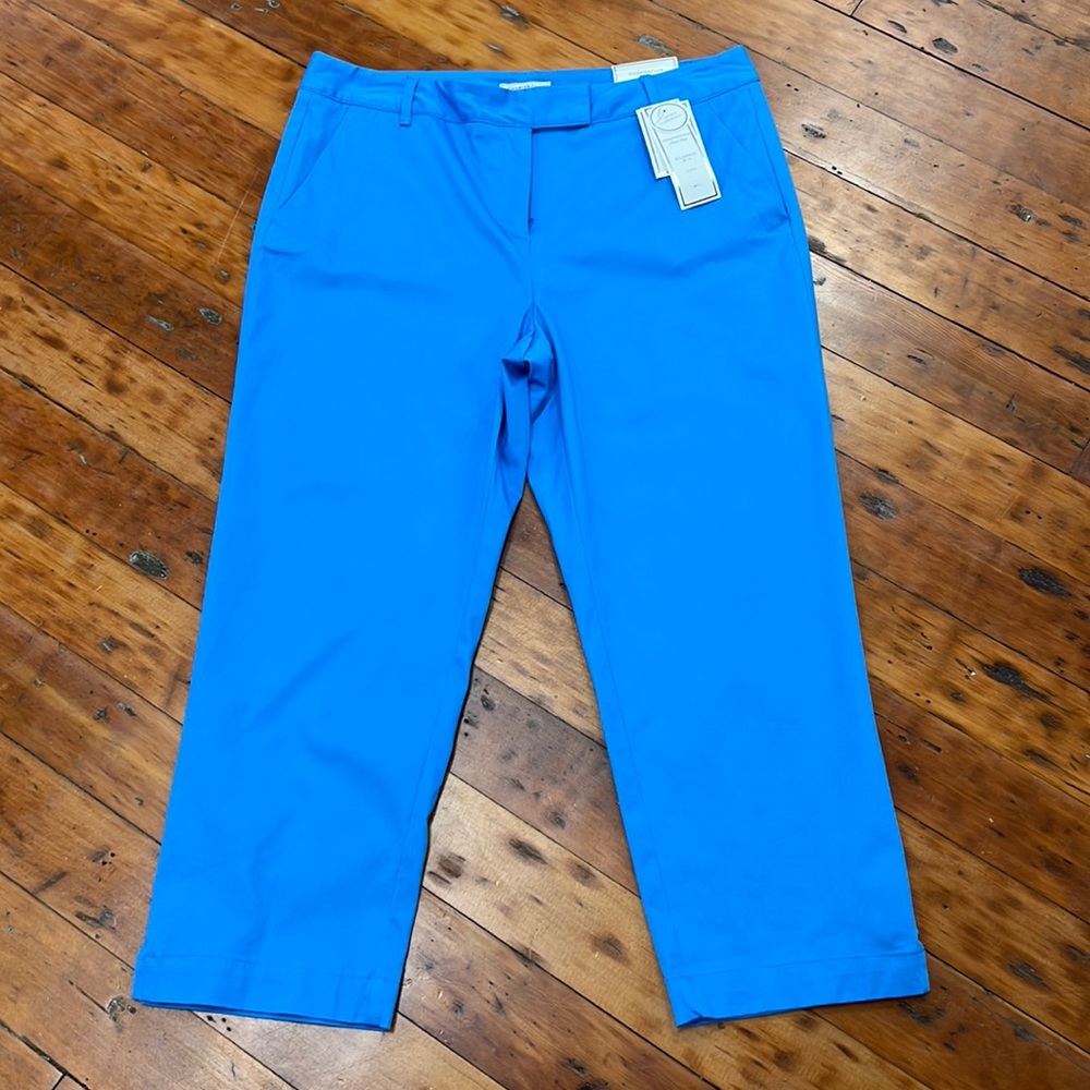 Tummy Slimming Nova Blue Charter Club Capris New with Tags Size 12